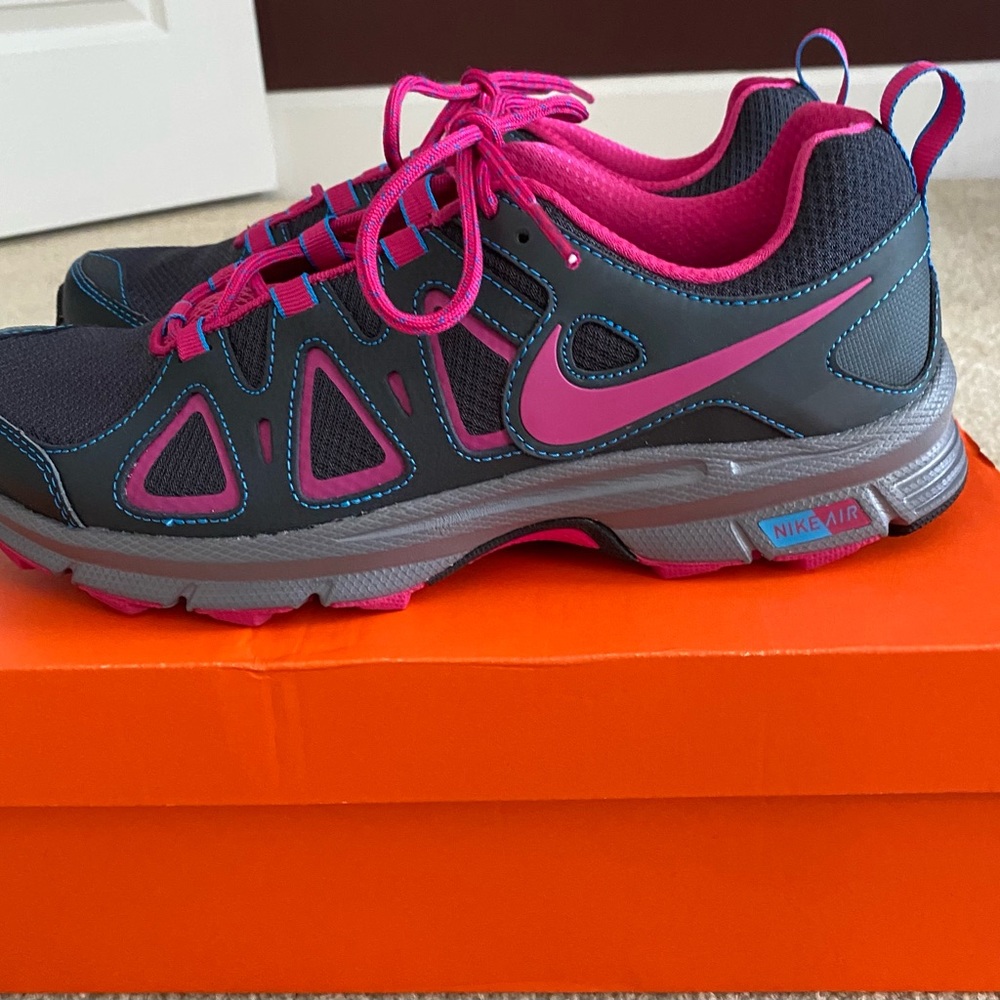 Women Air Alvord size 11